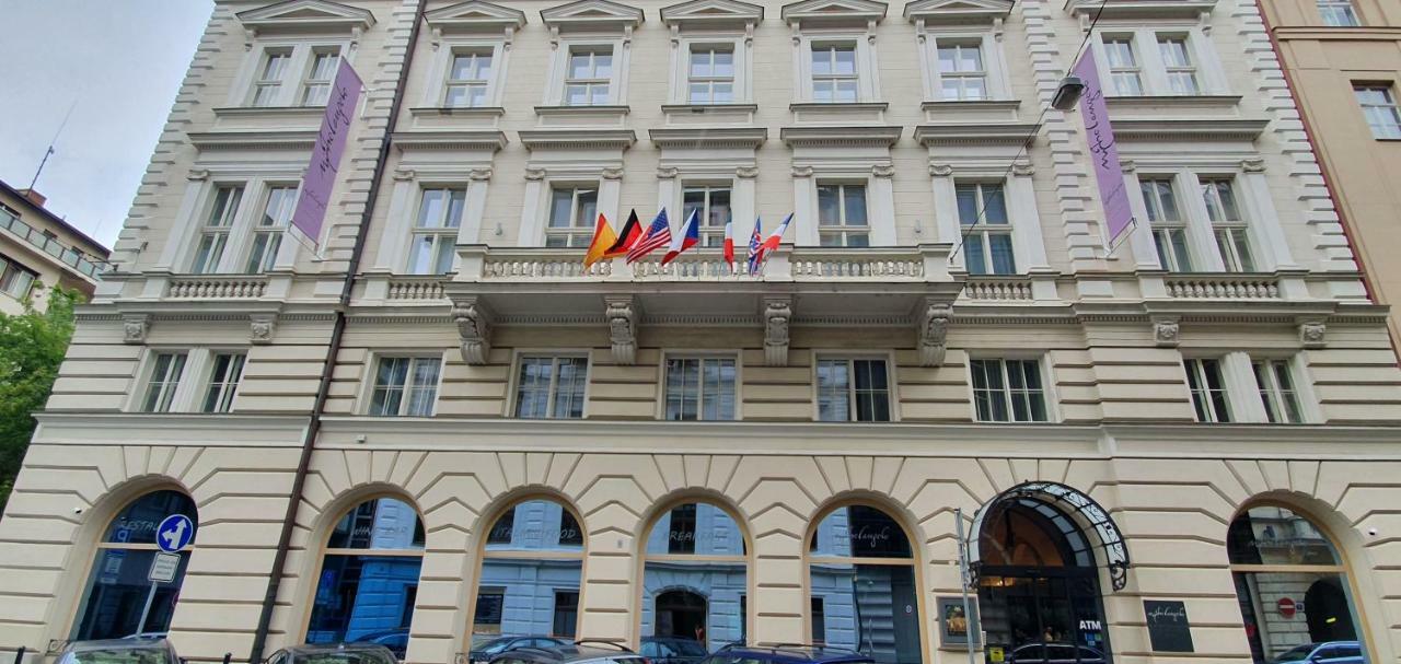 Michelangelo Grand Hotel Prague Exterior photo